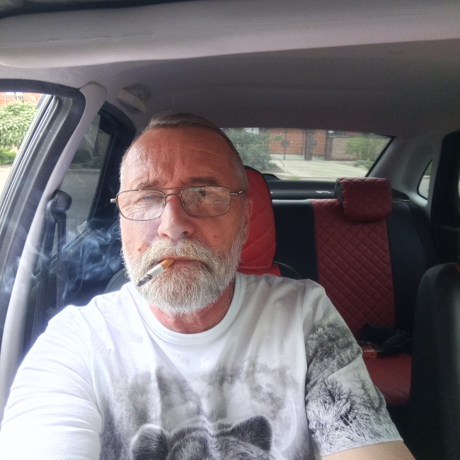 Қалыңдық барлық қонақтарға секс жасады Порно ол мені оргазмға дейін сипады