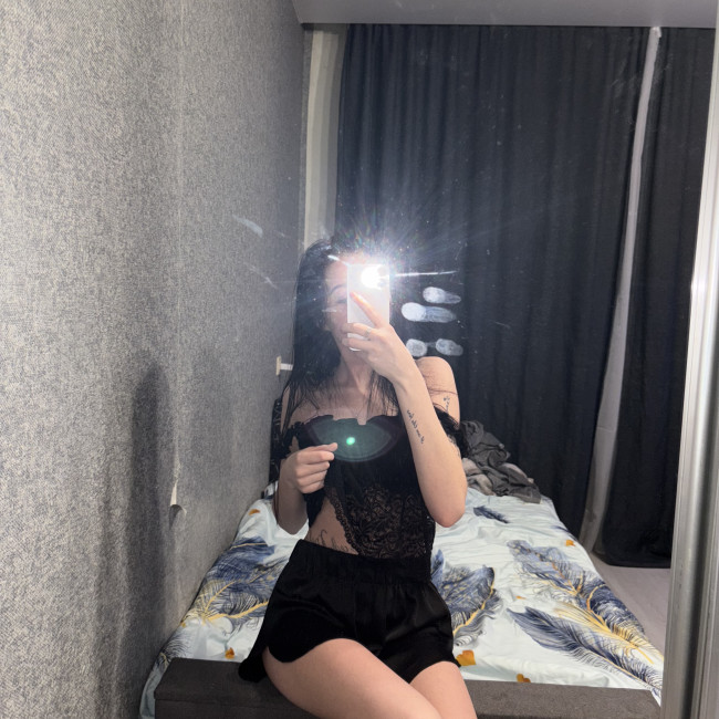 Горячая девочка